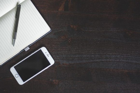 Smartphone e salute mentale: c’è davvero un fattore di rischio così elevato?